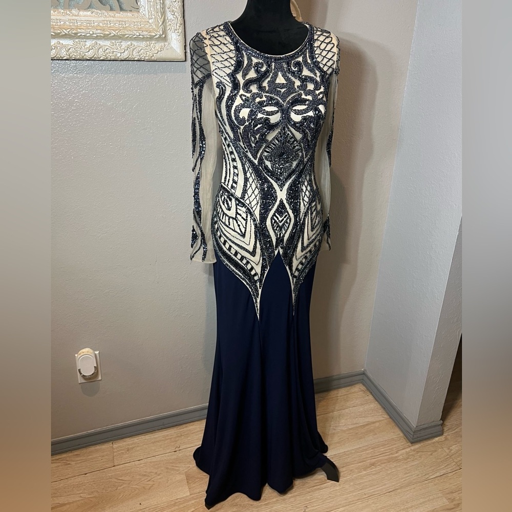 Elegant Atria Couture Navy Blue and Cream Evening Gown - Picture 11 of 14